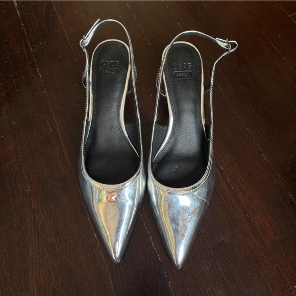 Chrome sling back kitten heels - Picture 1 of 3